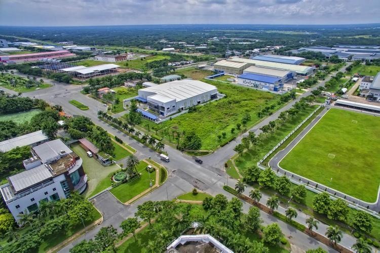 Tin bất động sản ngày 17/10: Giá thuê đất khu công nghiệp dự kiến tăng từ 6-10%
