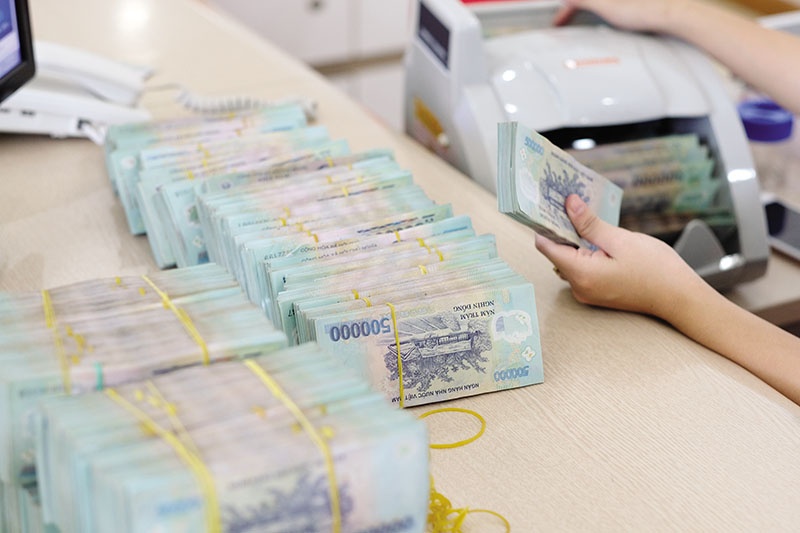 Tin ngân hàng ngày 17/10: Căng thẳng thanh khoản khi xảy ra rút tiền hàng loạt tại SCB