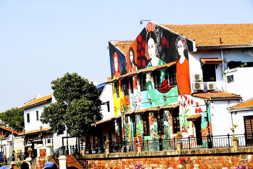 Sắc màu của những chuyến đi