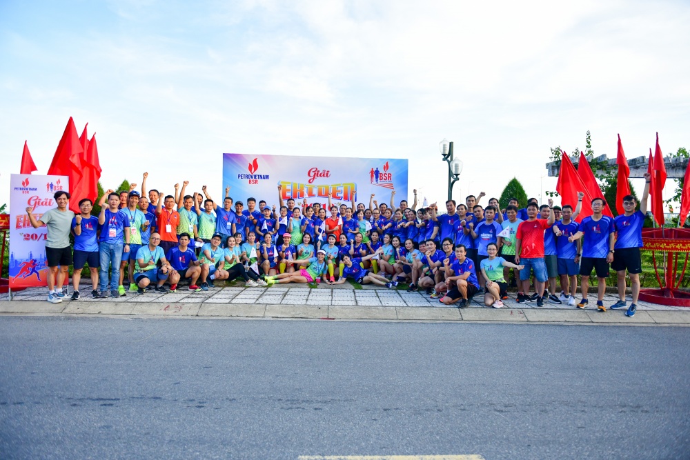 Sôi động Giải chạy tiếp sức BSR EKIDEN 2023 Sôi động Giải chạy tiếp sức BSR EKIDEN 2023