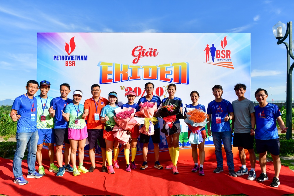 Sôi động Giải chạy tiếp sức BSR EKIDEN 2023 Sôi động Giải chạy tiếp sức BSR EKIDEN 2023