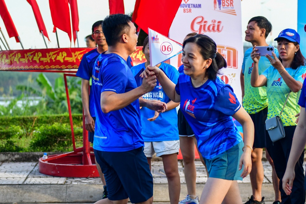 Sôi động Giải chạy tiếp sức BSR EKIDEN 2023 Sôi động Giải chạy tiếp sức BSR EKIDEN 2023
