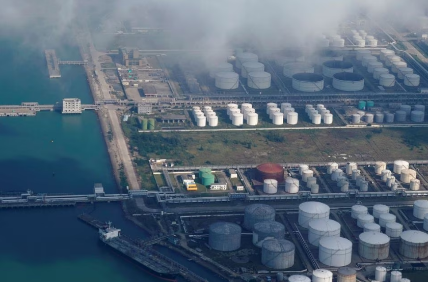 Giá dầu của Nga và Venezuela đột ngột tăng, ngành lọc dầu của Trung Quốc “trở tay không kịp”
