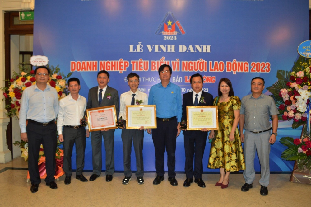 Vinh danh 64 doanh nghiệp tiêu biểu vì người lao động