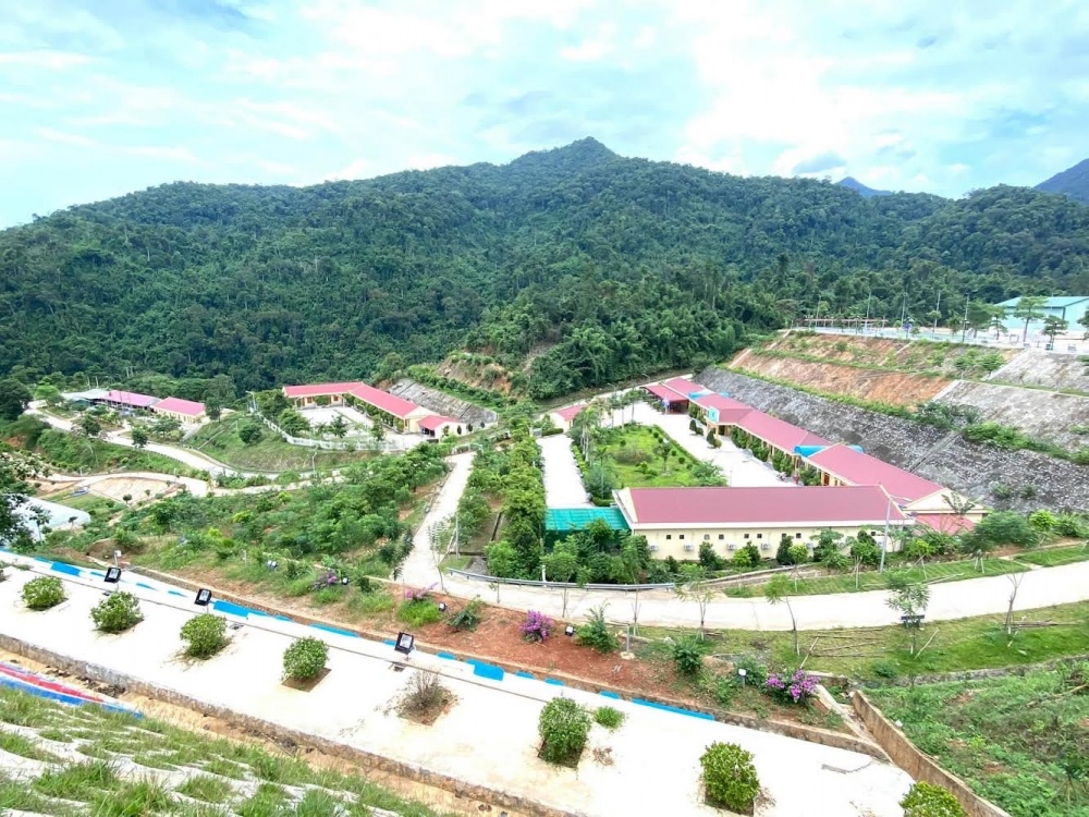 11-TTBD-AB-0001-01: Toàn cảnh khuôn viên Nhà máy Thủy điện Hủa Na.