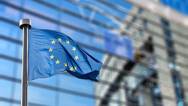 EU chuẩn bị gói trừng phạt thứ 12 đối với Nga EU chuẩn bị gói trừng phạt thứ 12 đối với Nga