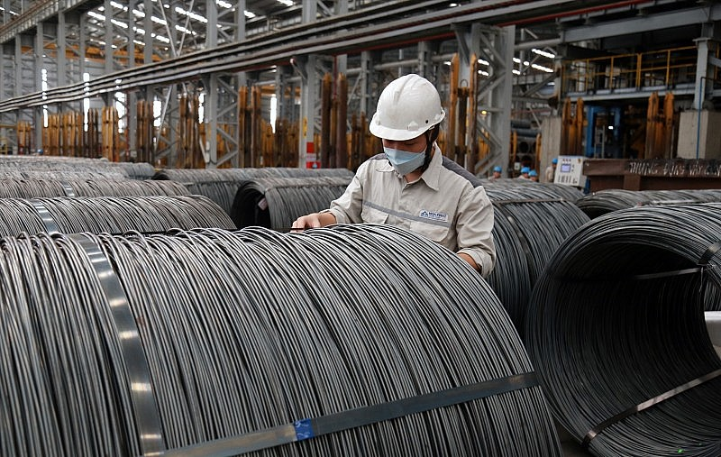 Tin tức kinh tế ngày 4/11: Thép Trung Quốc “ồ ạt” vào Việt Nam