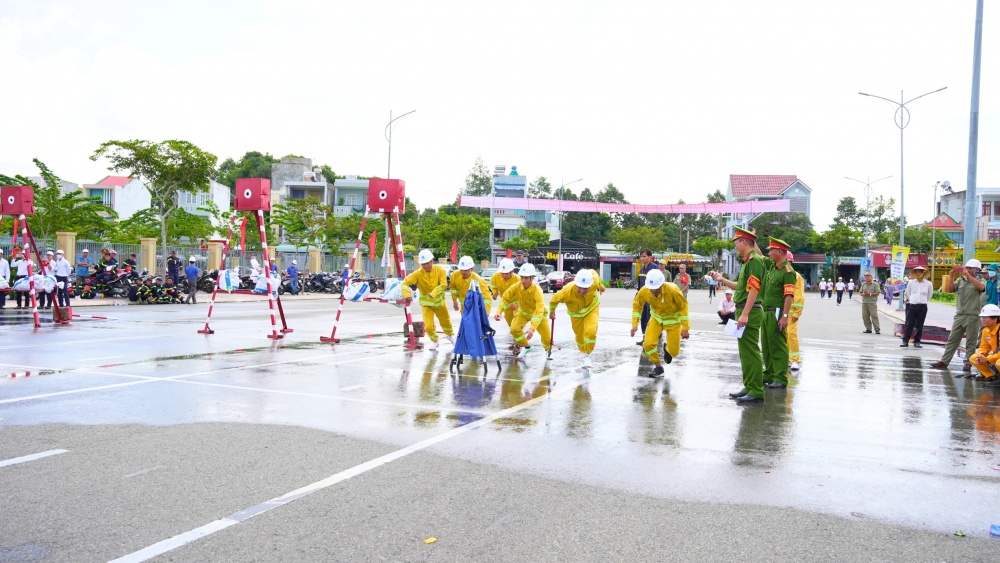 16-PHN-AB-0002-02: Bước chạy thần tốc.
