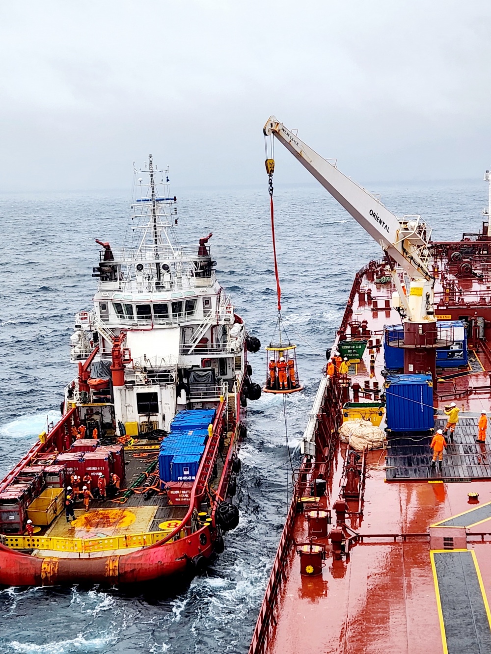 Các tác phẩm đạt giải Khuyến khích "Ảnh đơn" Cuộc thi ảnh "Petrovietnam trong tôi"