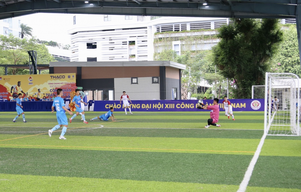 Đội bóng Công đoàn Dầu khí Việt Nam chiến thắng ngay trận đầu ra quân