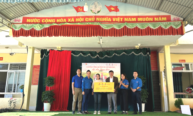 Đoàn Thanh niên VPI, PVChem, PVPGB, FECON tổ chức chương trình đào tạo thực địa kết hợp an sinh xã hội tại Hà Giang Đoàn Thanh niên VPI, PVChem, PVPGB, FECON tổ chức chương trình đào tạo thực địa kết hợp an sinh xã hội tại Hà Giang