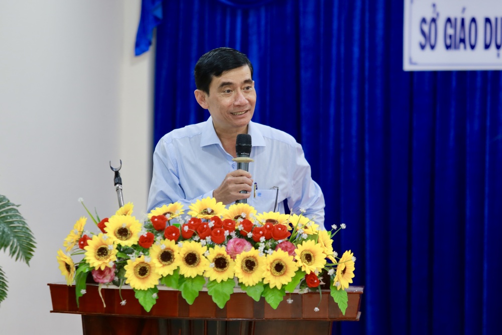 “Nghĩa tình Người Dầu khí” đến với các em học sinh khó khăn tại Cà Mau