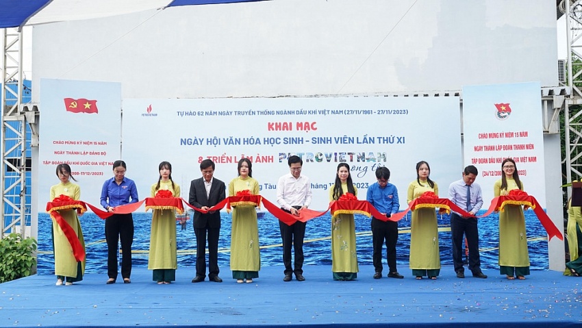 Sôi nổi Ngày hội Văn hóa Học sinh – Sinh viên năm 2023 và triển lãm ảnh “Petrovietnam trong tôi”