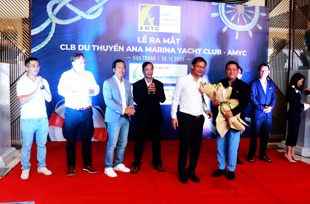 Ra mắt Câu lạc bộ Du thuyền Ana Marina Yacht Club