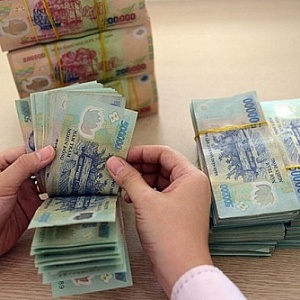 Phải báo cáo tình hình lương, thưởng Tết 2024 trước ngày 25/12