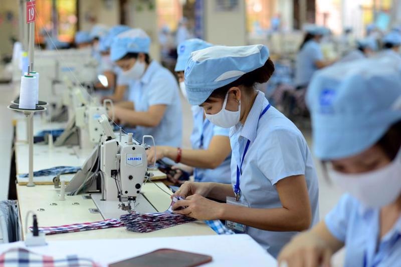 Không công bố công khai quy chế thưởng Tết có thể bị phạt tiền tới 20 triệu đồng