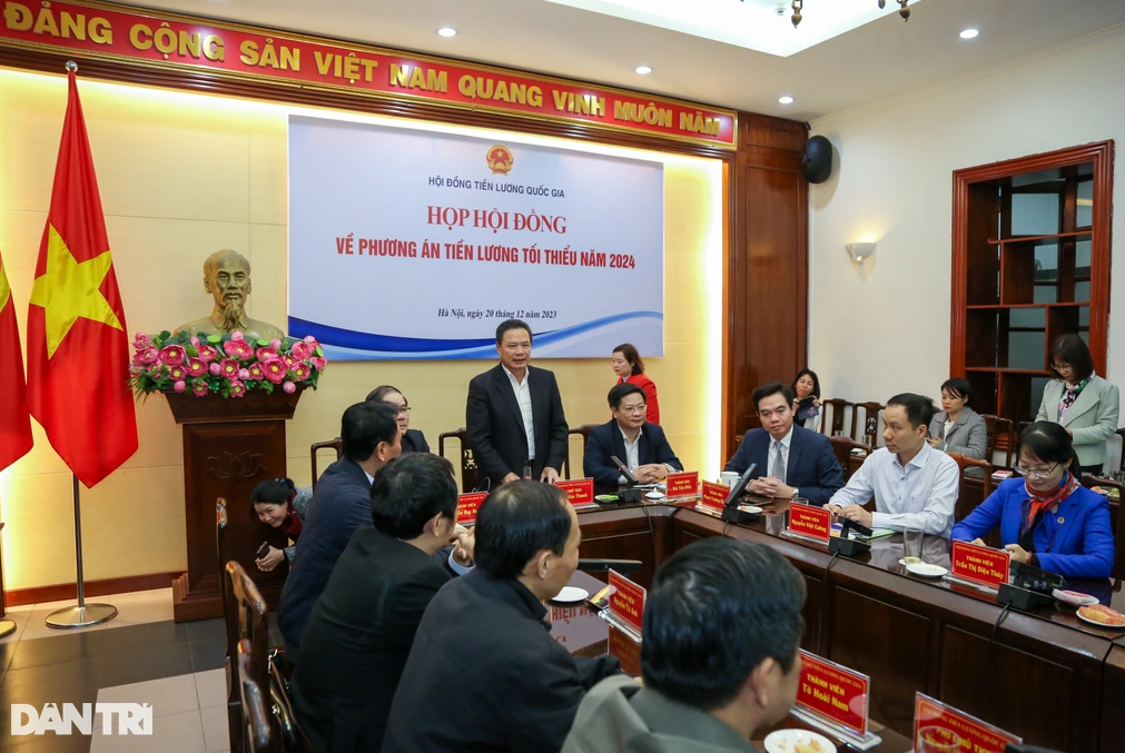 Thống nhất trình mức tăng lương tối thiểu 6% từ 1/7/2024