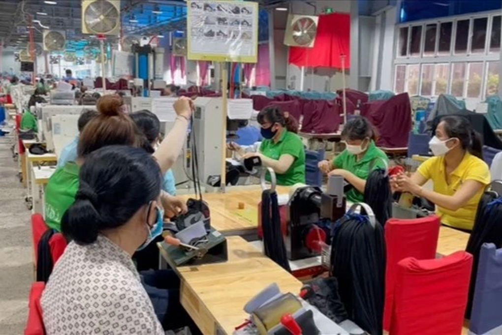 Công nhân ngóng thưởng tết, doanh nghiệp nhọc nhằn xoay để giữ lao động - 2