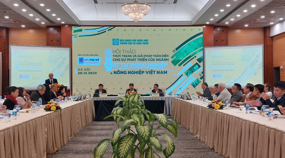 Cần sớm sửa đổi chính sách thuế VAT với mặt hàng phân bón Cần sớm sửa đổi chính sách thuế VAT với mặt hàng phân bón