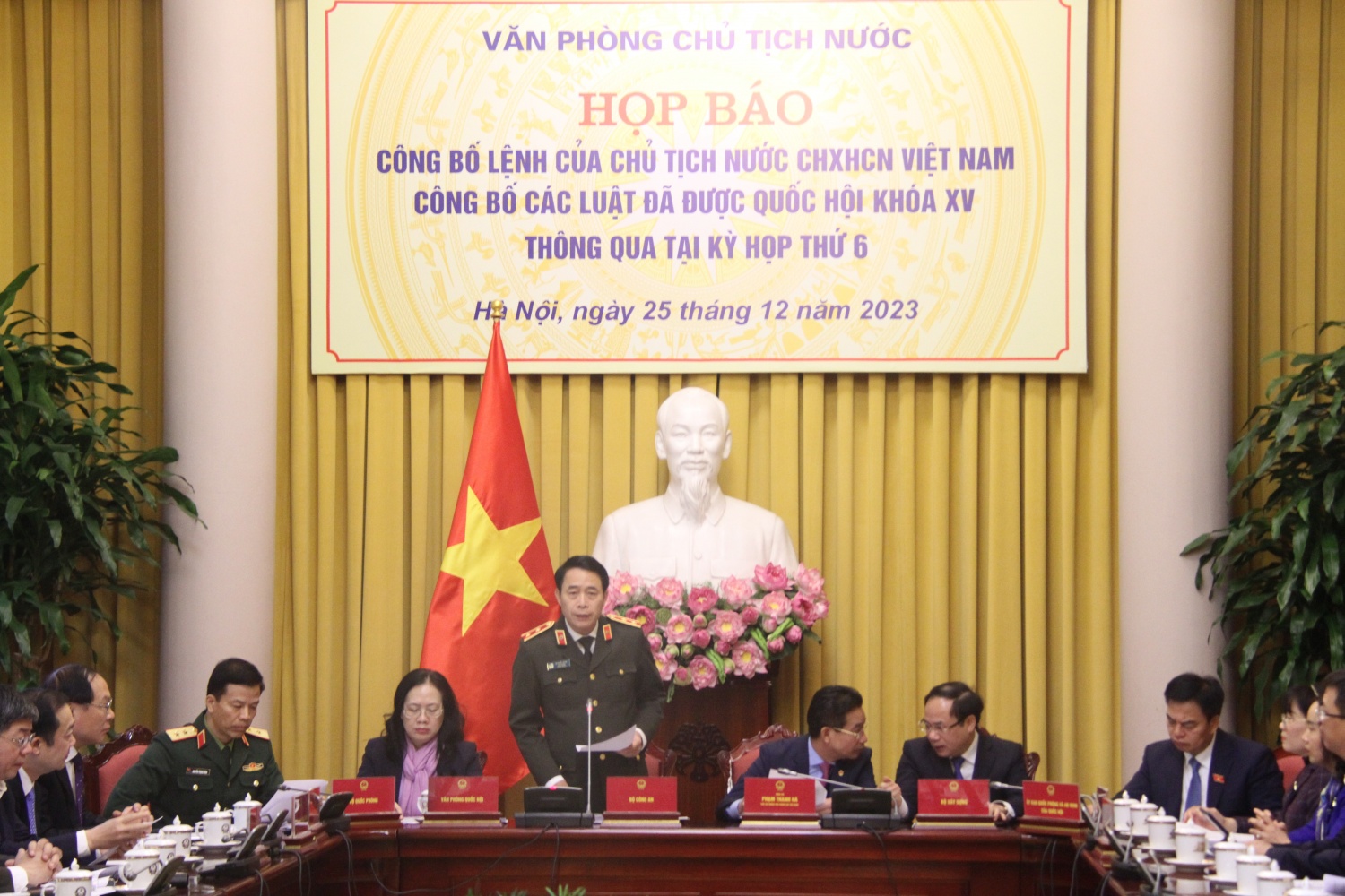 Chính thức công bố 7 luật vừa được Quốc hội thông qua tại kỳ họp thứ 6