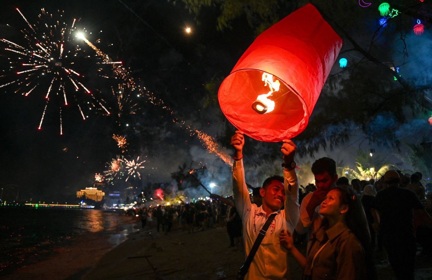 Chùm ảnh: Thế giới tưng bừng đón năm mới 2024 Chùm ảnh: Thế giới tưng bừng đón năm mới 2024