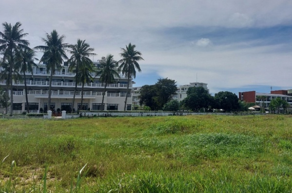 Tin bất động sản ngày 11/1: Nhiều sai phạm tại Dự án Tòa nhà CLB Golf ở Đồi Cù