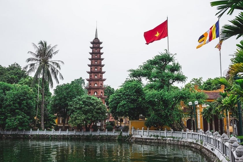 Trấn Quốc - Cổ tự linh thiêng bên Hồ Tây thơ mộng