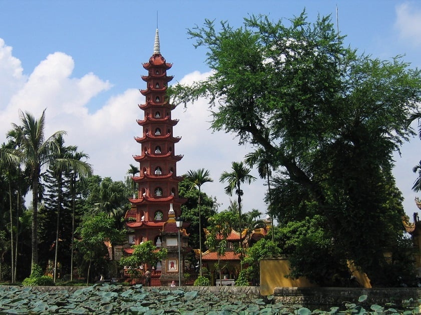 Trấn Quốc - Cổ tự linh thiêng bên Hồ Tây thơ mộng