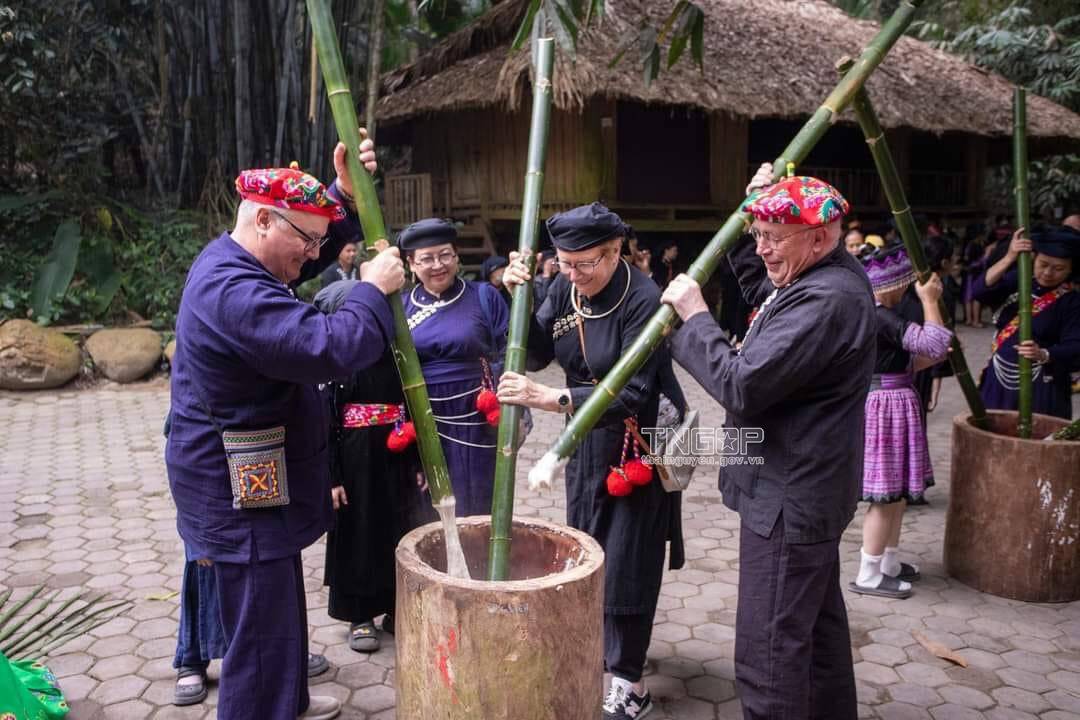 Tạo bản sắc cho du lịch Thái Nguyên
