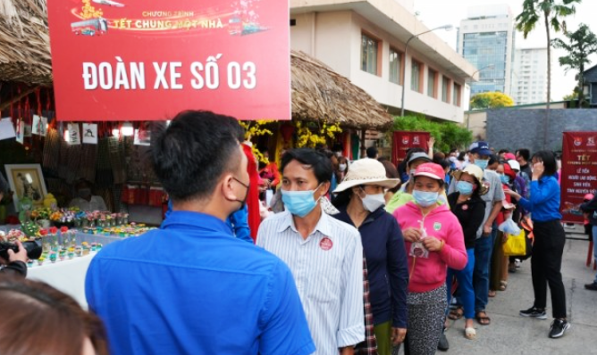 Hà Nội sẽ có các chuyến xe đón công nhân trở lại làm việc sau Tết