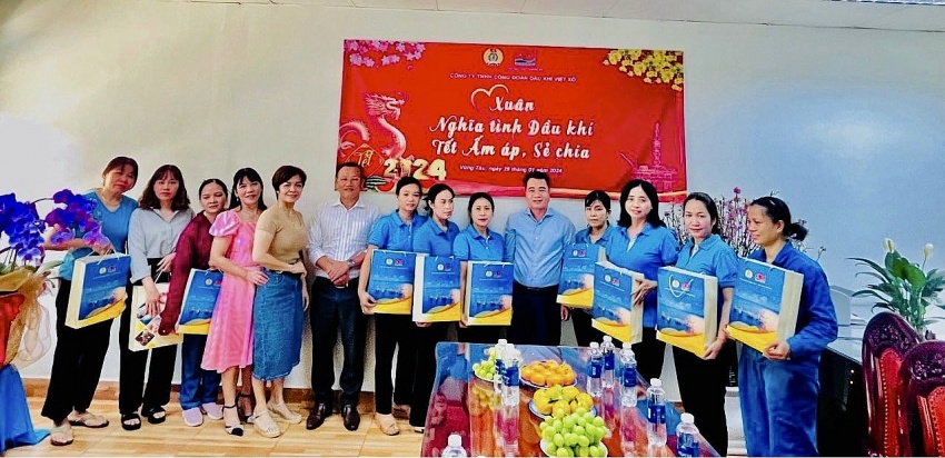 “Xuân nghĩa tình Dầu khí - Tết ấm áp, sẻ chia” tại Liên doanh Vietsovpetro