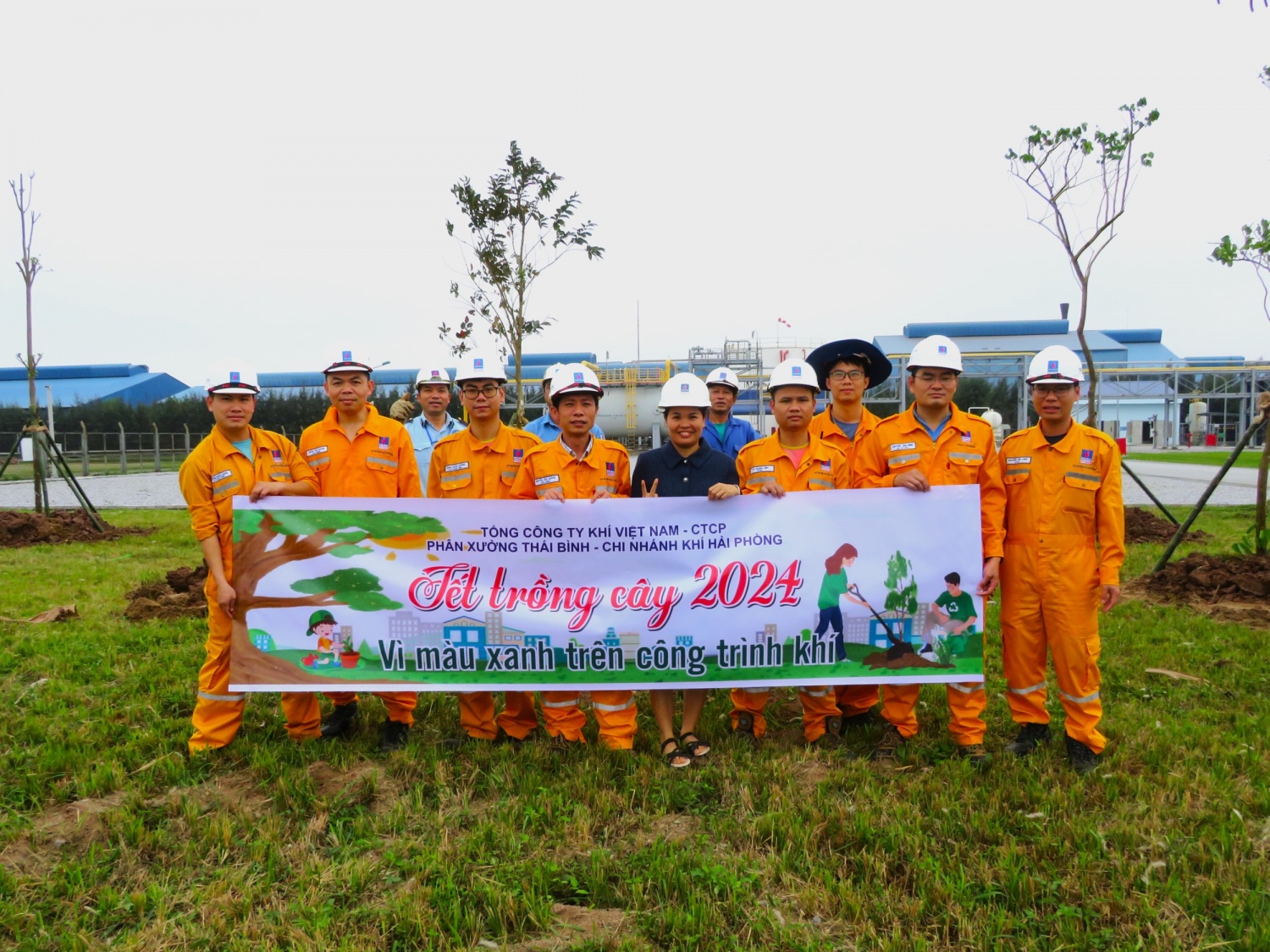 Hình 4. Tết trồng cây 2024 tại Phân xưởng Thái Bình