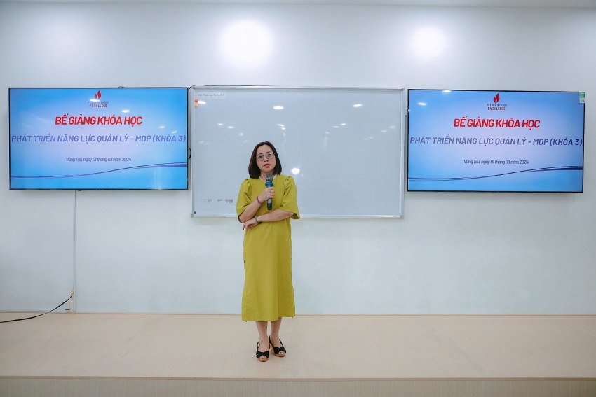 Bế giảng Khóa học phát triển Năng lực quản lý – MDP