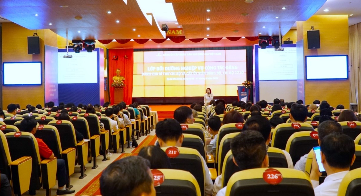 Đảng ủy Tập đoàn tổ chức lớp bồi dưỡng nghiệp vụ công tác Đảng cho Bí thư Chi bộ và cấp ủy viên cơ sở