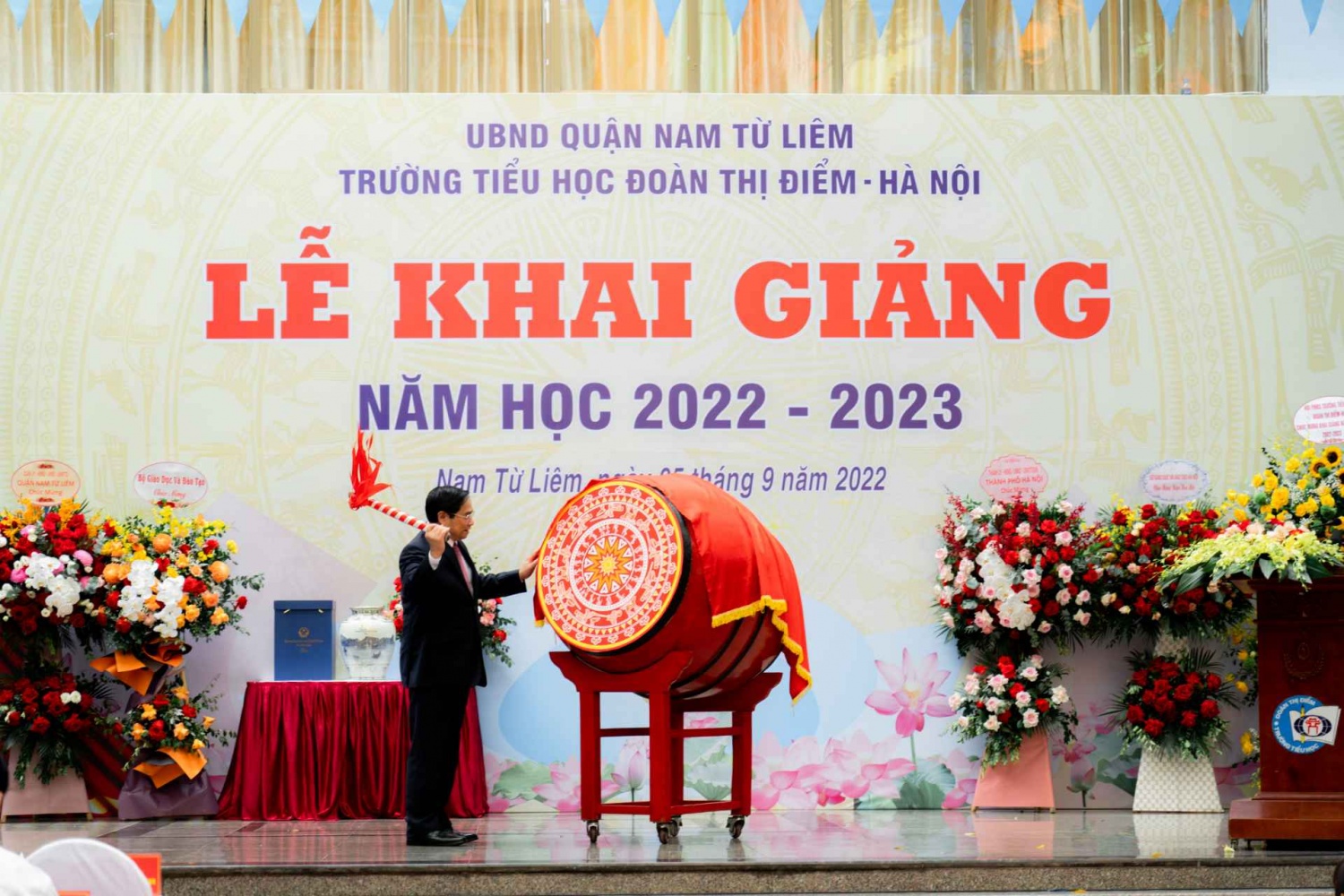 Nhà giáo Nhân dân Nguyễn Thị Hiền - Người đã dành cả cuộc đời để nuôi dưỡng ước mơ và lòng nhân ái Nhà giáo Nhân dân Nguyễn Thị Hiền - Người đã dành cả cuộc đời để nuôi dưỡng ước mơ và lòng nhân ái