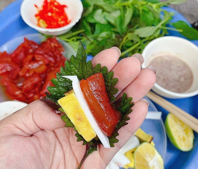 Sứa đỏ - Món ăn độc đáo ngày đầu hè