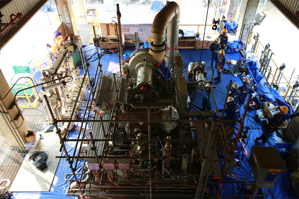 Bảo dưỡng những thiết bị đặc biệt tại NMLD Dung Quất Bảo dưỡng những thiết bị đặc biệt tại NMLD Dung Quất