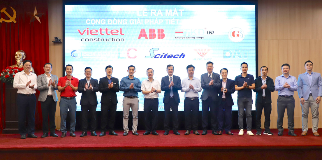 Sử dụng điện tiết kiệm và hiệu quả trong giai đoạn phụ tải điện tăng cao năm 2024 Sử dụng điện tiết kiệm và hiệu quả trong giai đoạn phụ tải điện tăng cao năm 2024