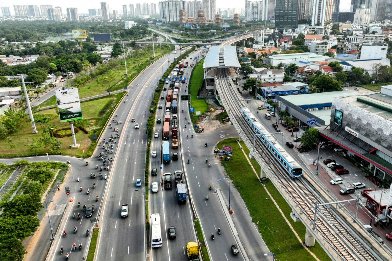 TP HCM: Diện mạo tuyến Metro số 1 trước khi về đích