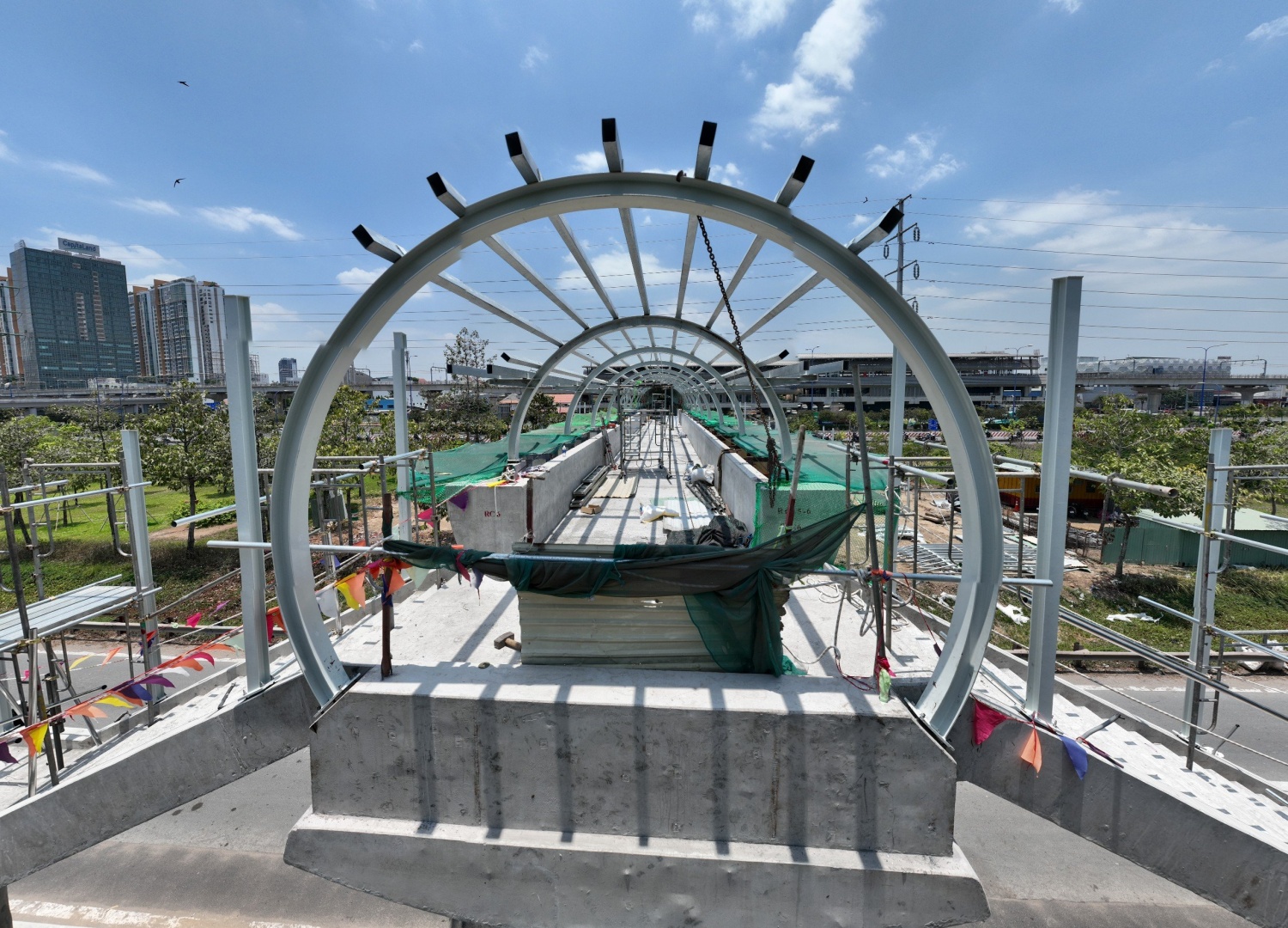 TP HCM: Diện mạo tuyến Metro số 1 trước khi về đích