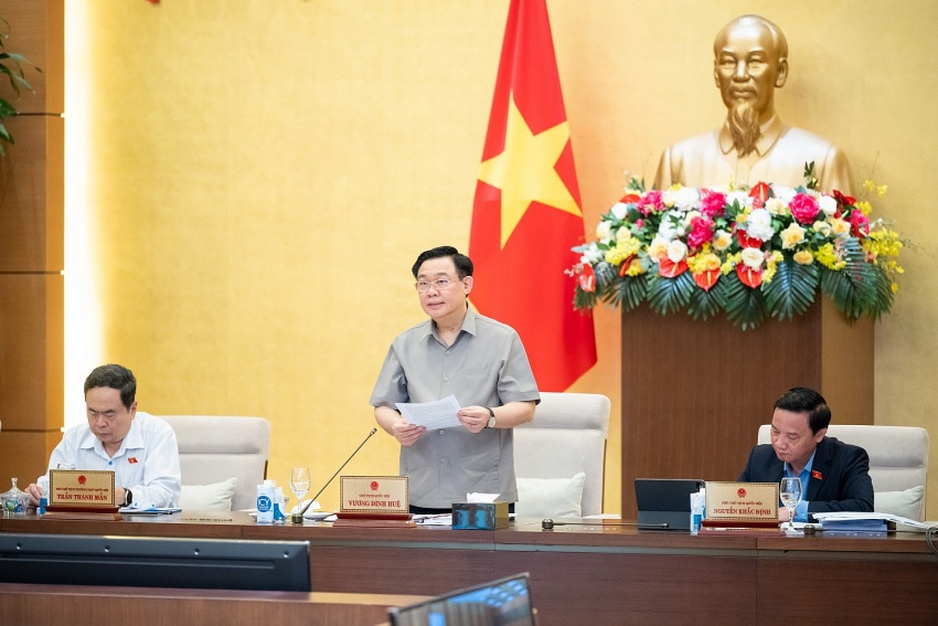 Ủy ban Thường vụ Quốc hội khai mạc phiên họp thứ 32: Sẽ xem xét, cho ý kiến 18 nội dung quan trọng ỦY BAN THƯỜNG VỤ QUỐC HỘI KHAI MẠC PHIÊN HỌP THỨ 32: SẼ XEM XÉT, CHO Ý KIẾN 18 NỘI DUNG QUAN TRỌNG