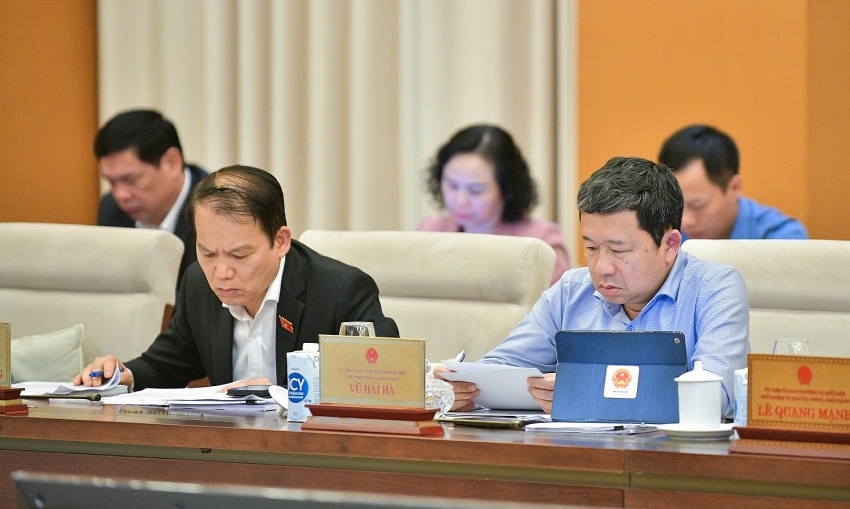 ỦY BAN THƯỜNG VỤ QUỐC HỘI KHAI MẠC PHIÊN HỌP THỨ 32: SẼ XEM XÉT, CHO Ý KIẾN 18 NỘI DUNG QUAN TRỌNG ỦY BAN THƯỜNG VỤ QUỐC HỘI KHAI MẠC PHIÊN HỌP THỨ 32: SẼ XEM XÉT, CHO Ý KIẾN 18 NỘI DUNG QUAN TRỌNG