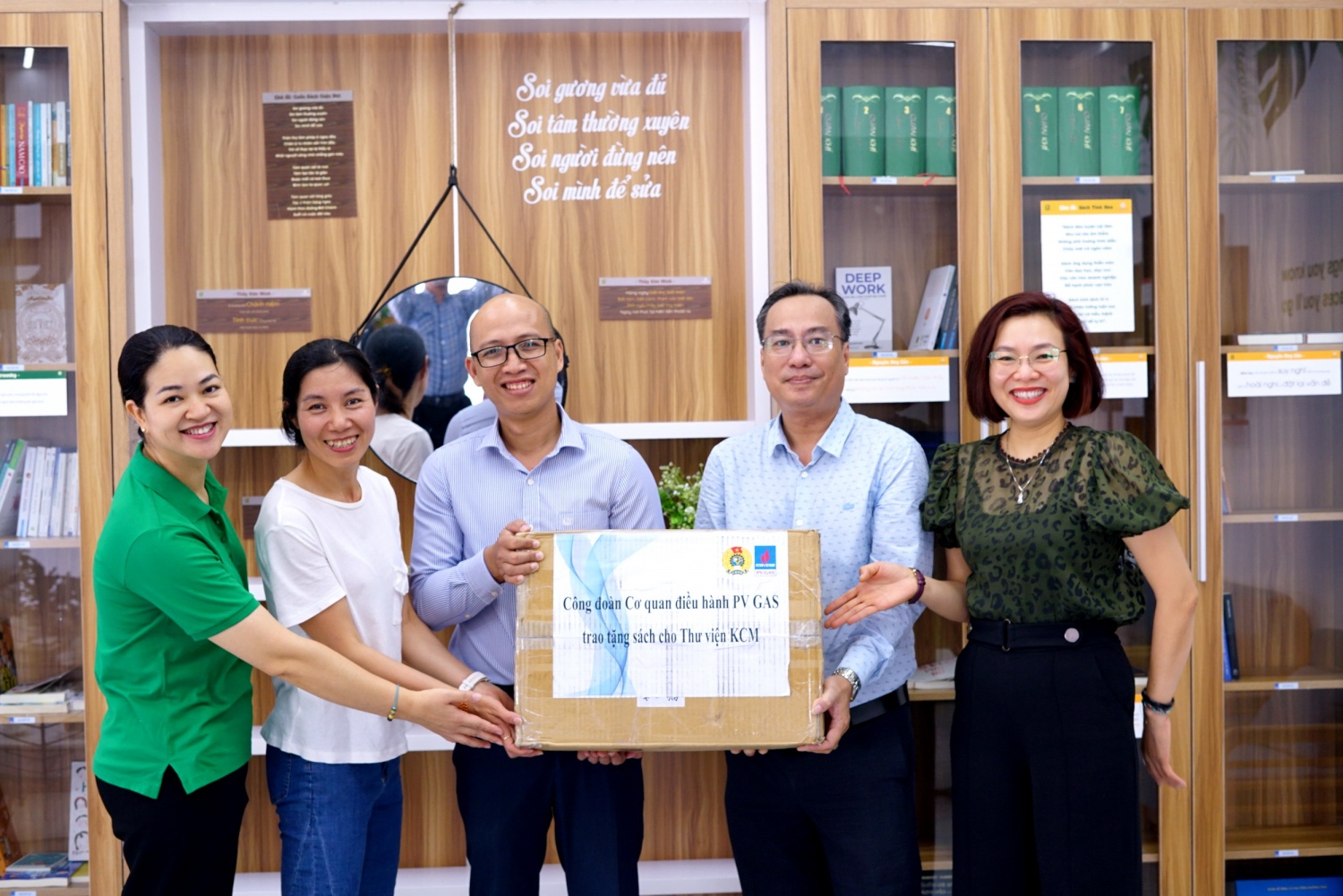 Ngày sách và Văn hóa đọc Việt Nam: Nâng tầm kiến thức của người Dầu khí Nâng tầm văn hóa đọc của người Dầu khí
