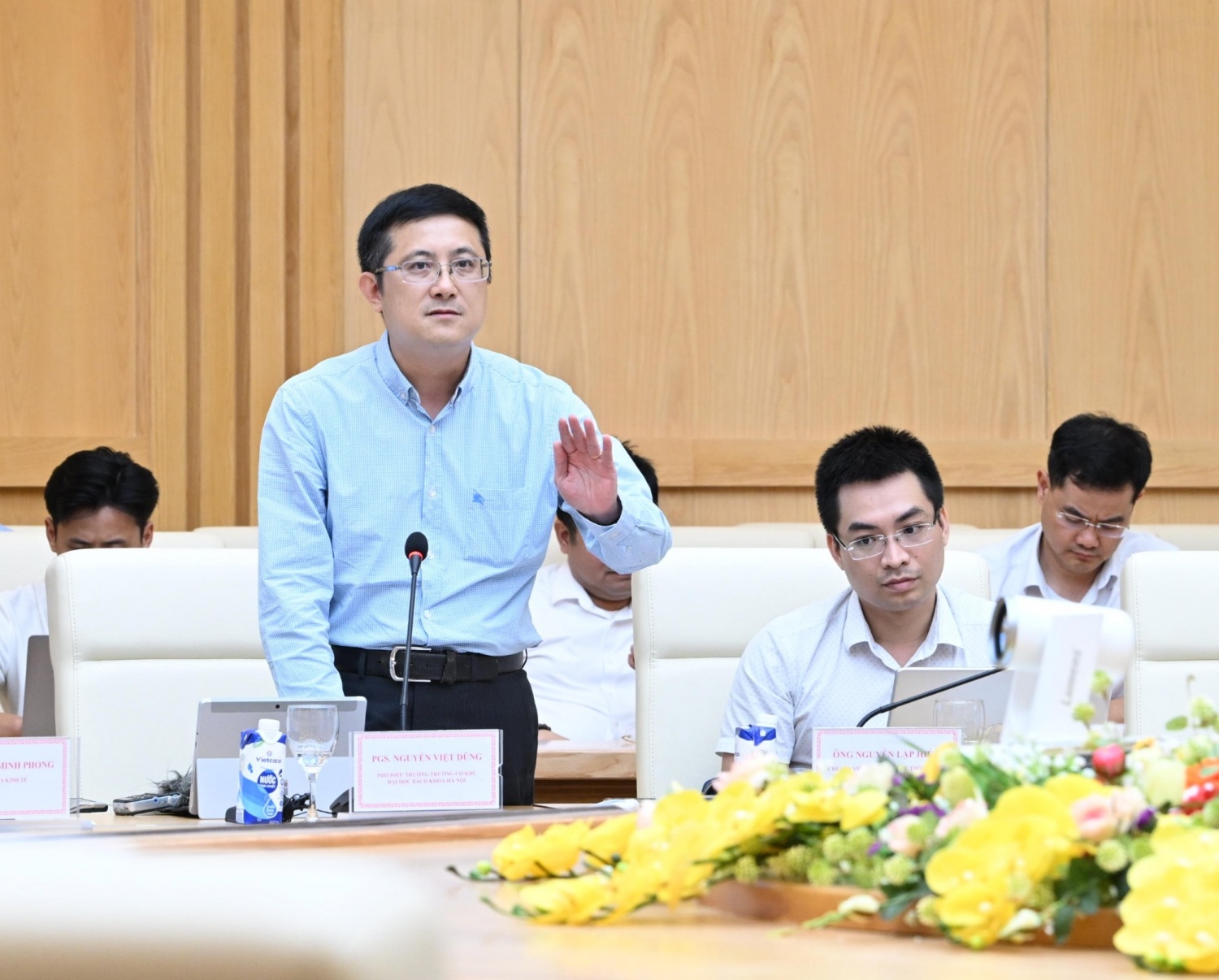 Các chuyên gia nói gì về Dự thảo Nghị định điện mặt trời mái nhà tự sản, tự tiêu