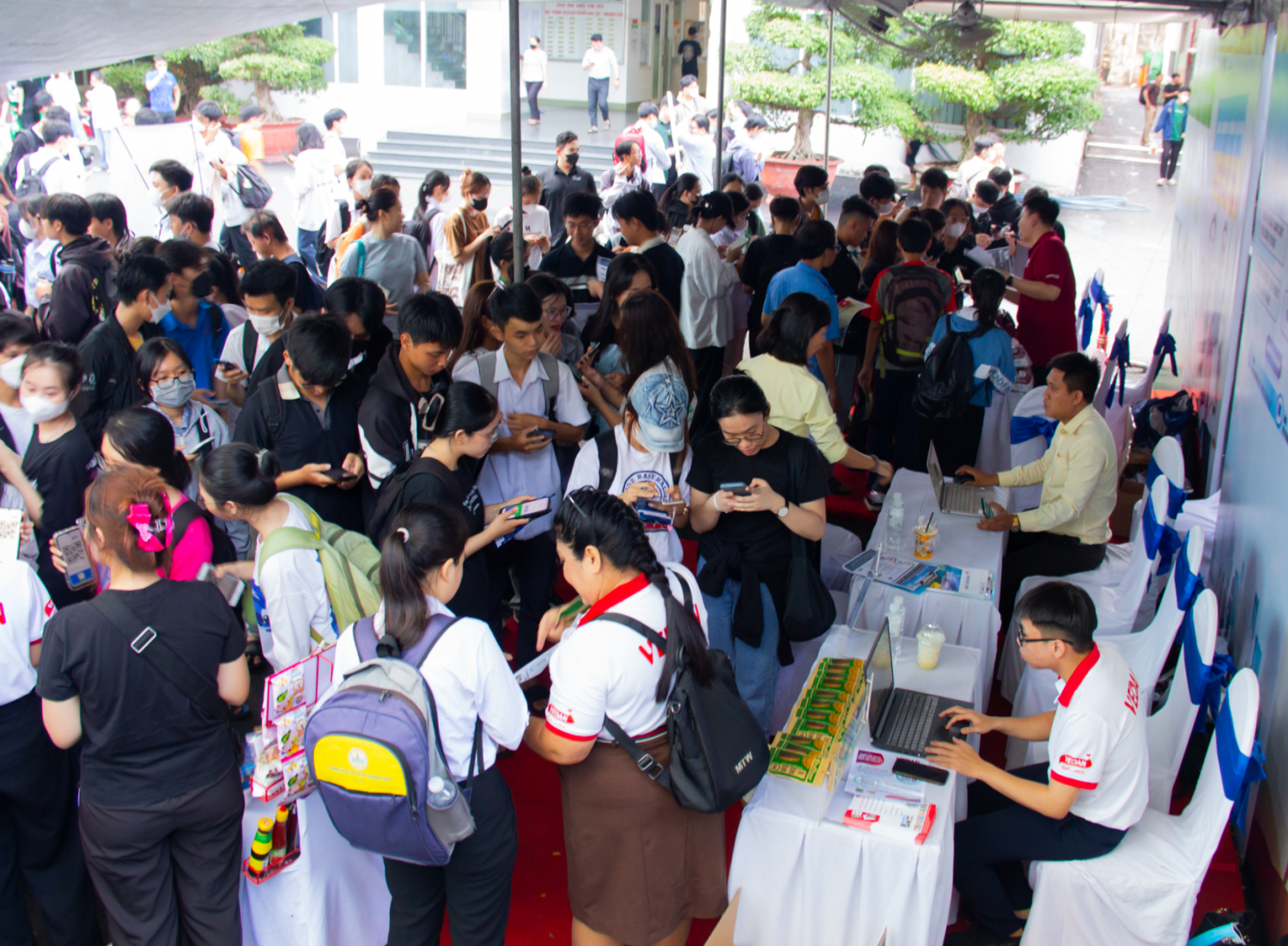 TP HCM: Hơn 10.000 vị trí việc làm cho sinh viên, người lao động