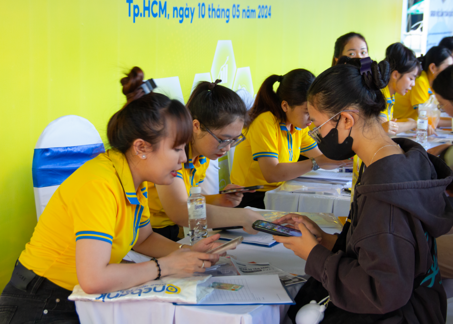 TP HCM: Hơn 10.000 vị trí việc làm cho sinh viên, người lao động