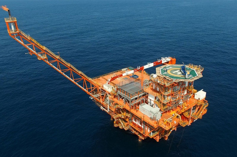 Eni bán tài sản dầu mỏ, tìm vốn cho phát triển xanh