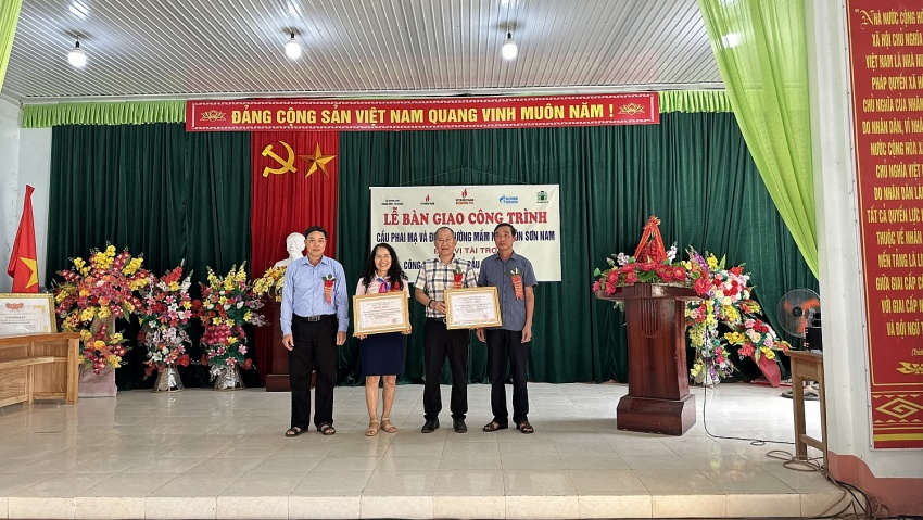 Khánh thành cầu, đường dân sinh tại Hà Giang do BIENDONG POC tài trợ