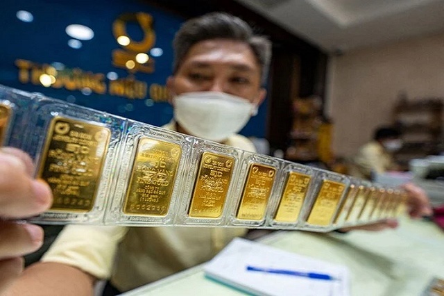 Tin tức kinh tế ngày 27/5: NHNN dừng đấu thầu vàng miếng