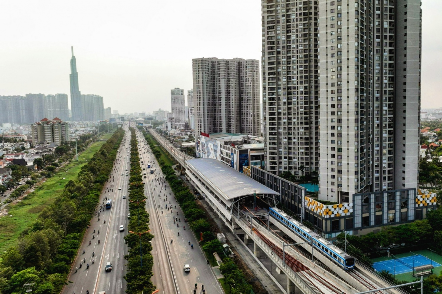 [Chùm ảnh] Hình ảnh toàn tuyến Metro số 1 sau hơn 10 năm khởi công
